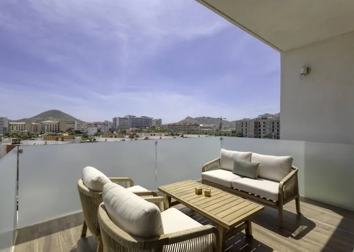 3 Bd Penthouse Bbq Near Medano Holiday home