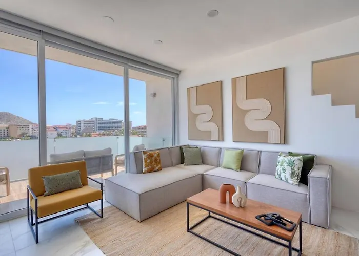 3 Bd Penthouse Bbq Near Medano