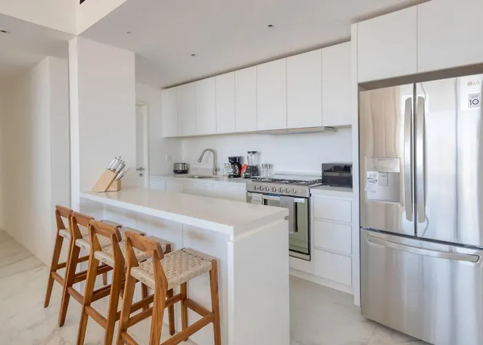 3 Bd Penthouse Bbq Near Medano Holiday home
